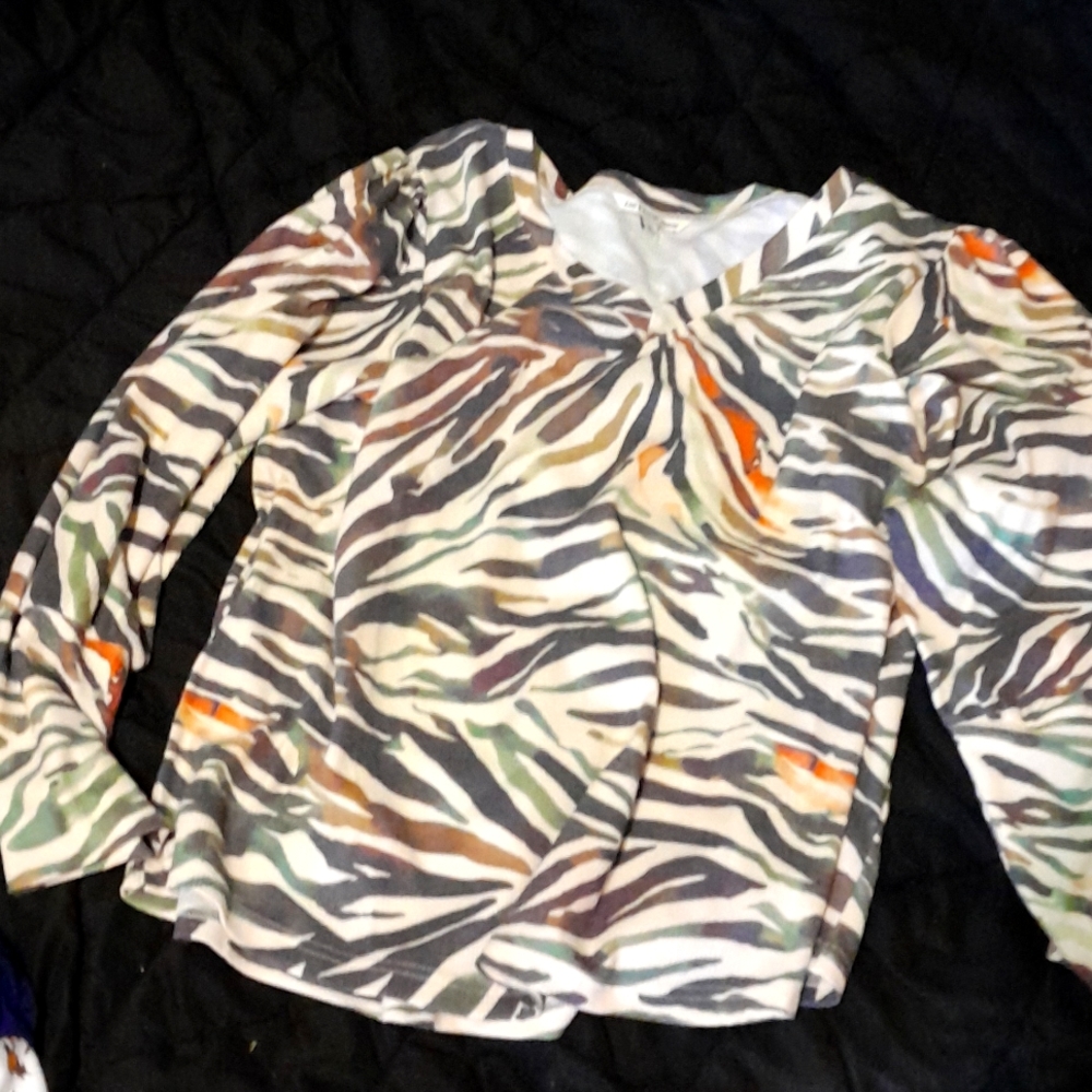 Woman's TOP 2x